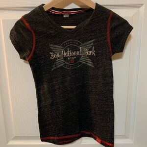 Like New Premium 51 Zion National Park T-shirt